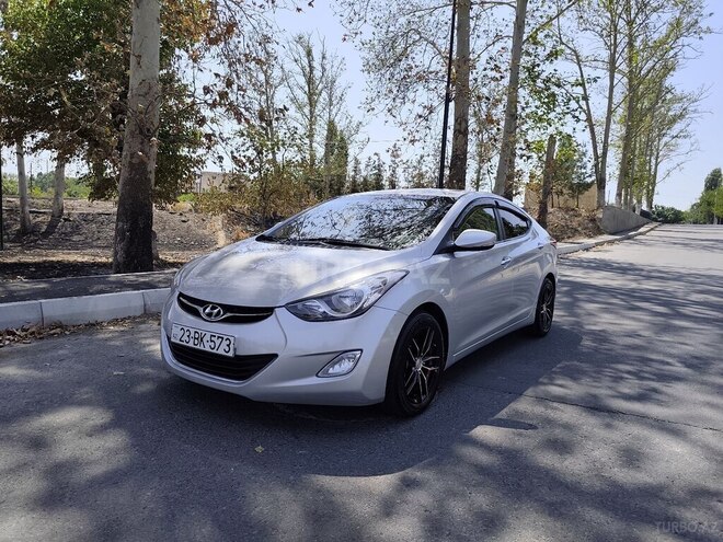 Hyundai Avante 2013, 216,000 km - 1.6 l - Göyçay