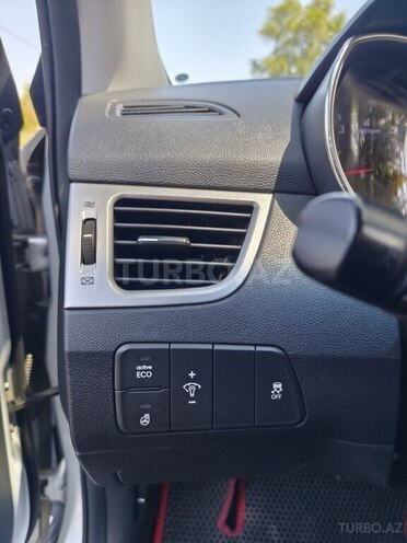 Hyundai Avante 2013, 216,000 km - 1.6 l - Göyçay