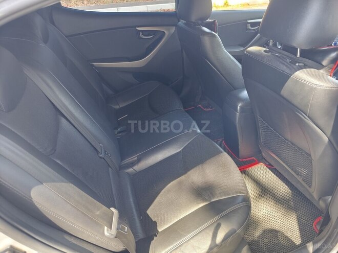 Hyundai Avante 2013, 216,000 km - 1.6 l - Göyçay