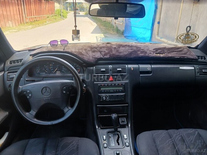 Mercedes E 230 1995, 460,000 km - 2.3 l - İsmayıllı