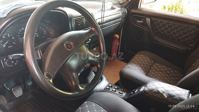 GAZ 31105 2006, 111,000 km - 2.1 l - Sabirabad