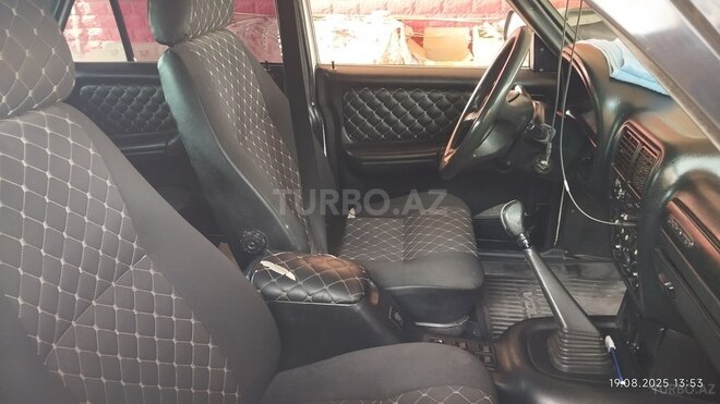 GAZ 31105 2006, 111,000 km - 2.1 l - Sabirabad
