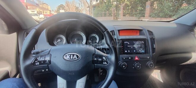 Kia  2008, 251,000 km - 1.6 l - Gəncə
