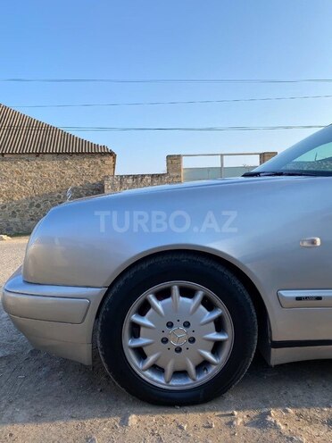 Mercedes E 240 1997, 350,000 km - 2.4 l - Bakı