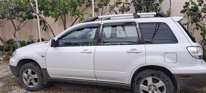 Mitsubishi Outlander 2002, 234,668 km - 2.4 l - Bakı