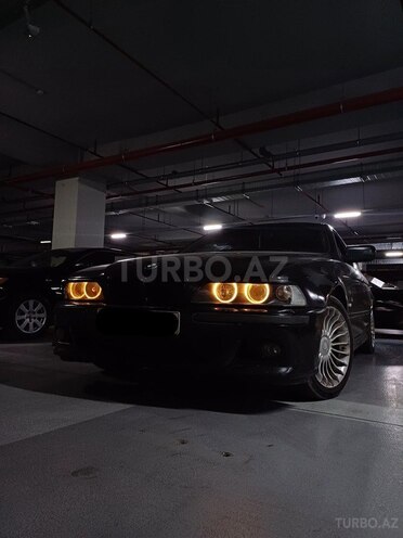 BMW 535 2001, 435,365 km - 3.5 l - Salyan