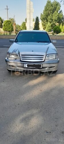 Mercedes C 180 1996, 324,257 km - 1.8 л - Beyləqan