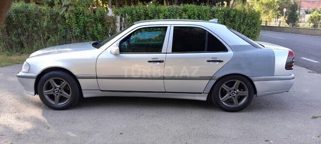 Mercedes C 180 1996, 324,257 km - 1.8 л - Beyləqan