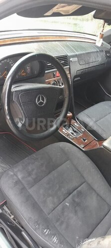 Mercedes C 180 1996, 324,257 km - 1.8 л - Beyləqan