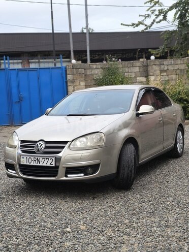 Volkswagen Jetta 2006, 278,000 km - 1.6 l - Masallı