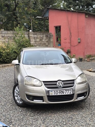 Volkswagen Jetta 2006, 278,000 km - 1.6 l - Masallı