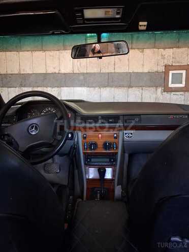 Mercedes E 200 1993, 386,000 km - 2.0 l - Bakı