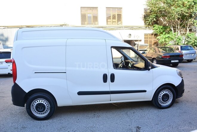 Fiat Doblo 2016, 110,000 km - 1.4 l - Bakı