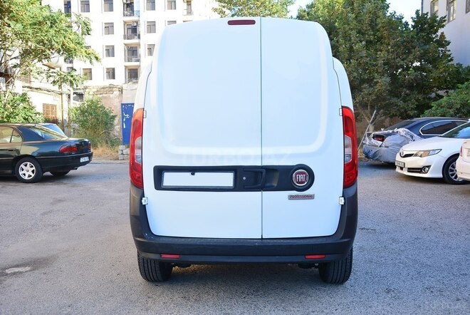 Fiat Doblo 2016, 110,000 km - 1.4 l - Bakı