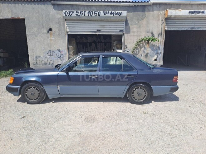 Mercedes E 200 1993, 386,000 km - 2.0 l - Bakı