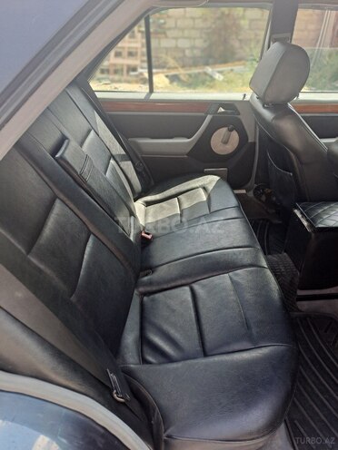Mercedes E 200 1993, 386,000 km - 2.0 l - Bakı