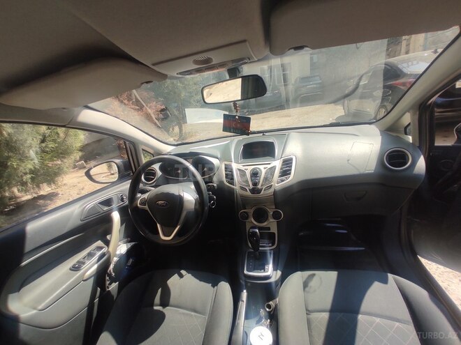 Ford Fiesta 2009, 129,000 km - 1.6 l - Bakı