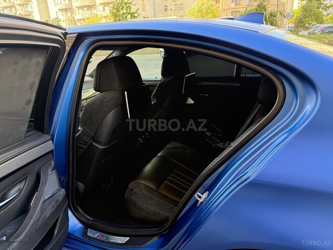 BMW M5 2013, 117,000 km - 4.4 l - Bakı