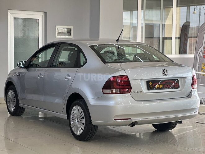 Volkswagen Polo 2019, 39,000 km - 1.6 l - Bakı