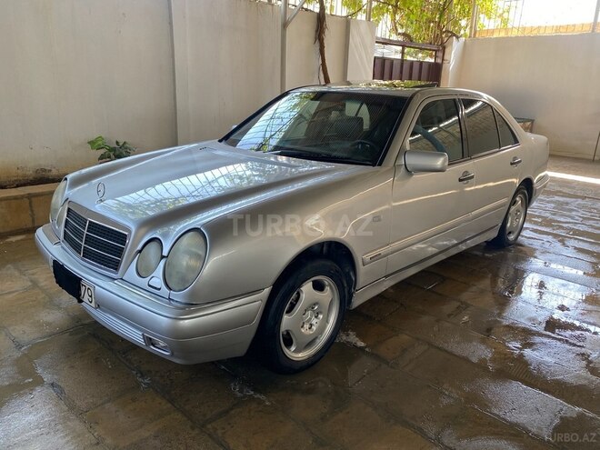Mercedes E 230 1997, 234,758 km - 2.0 l - Bakı