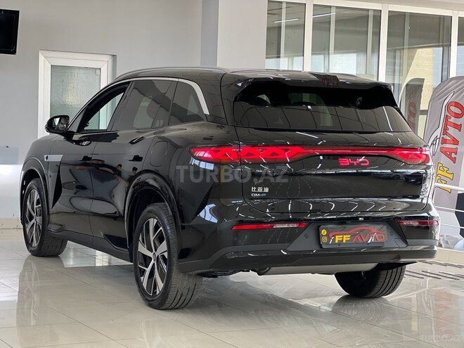 BYD Tang L-5