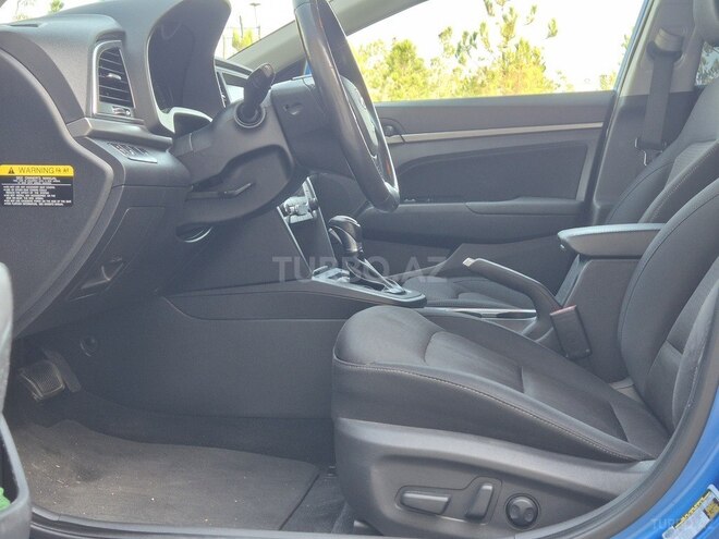 Hyundai Elantra 2017, 130,000 km - 2.0 l - Bakı