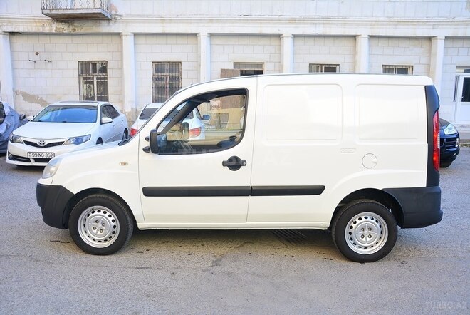 Fiat Doblo 2008, 160,000 km - 1.4 l - Bakı