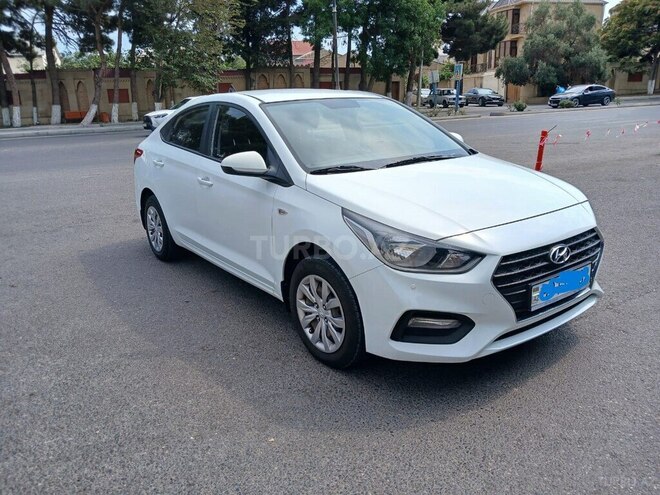 Hyundai Accent 2018, 120,000 km - 1.4 l - Bakı