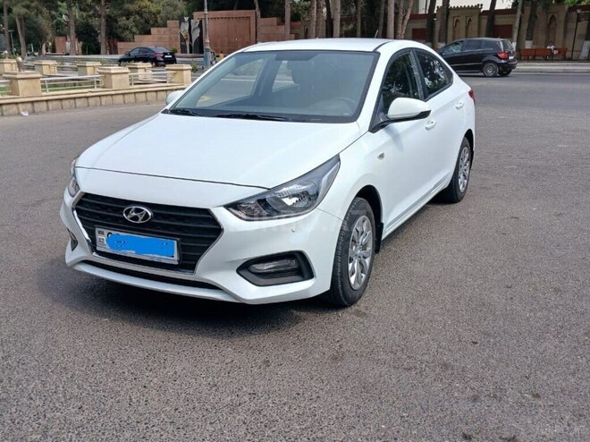 Hyundai Accent 2018, 120,000 km - 1.4 l - Bakı