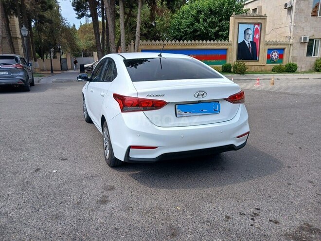 Hyundai Accent 2018, 120,000 km - 1.4 l - Bakı
