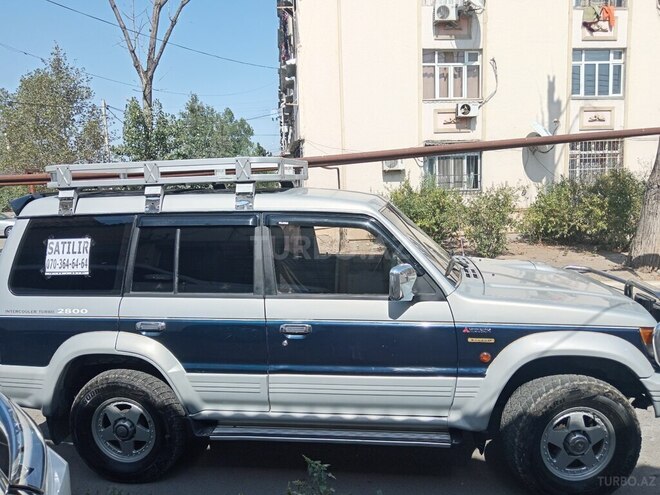 Mitsubishi Pajero 1993, 300,000 km - 2.8 l - Gəncə