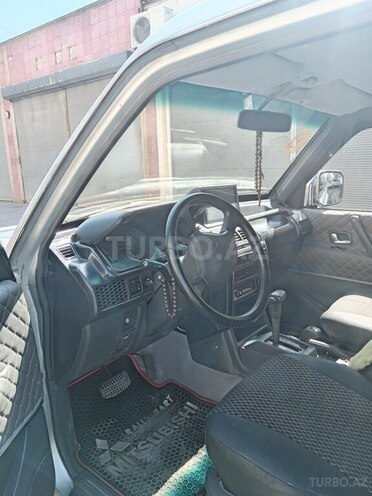 Mitsubishi Pajero 1993, 300,000 km - 2.8 l - Gəncə
