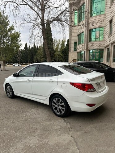 Hyundai Accent 2013, 242,000 km - 1.6 l - Gəncə