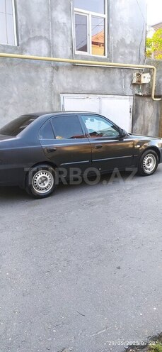 Hyundai Accent 2005, 301,446 km - 1.5 l - Zaqatala
