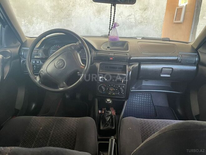 Opel Astra 1997, 350,000 km - 1.6 л - Balakən
