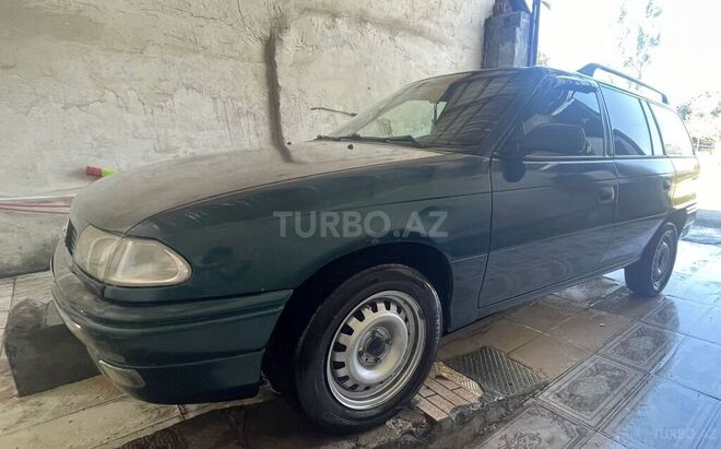 Opel Astra 1997, 350,000 km - 1.6 л - Balakən