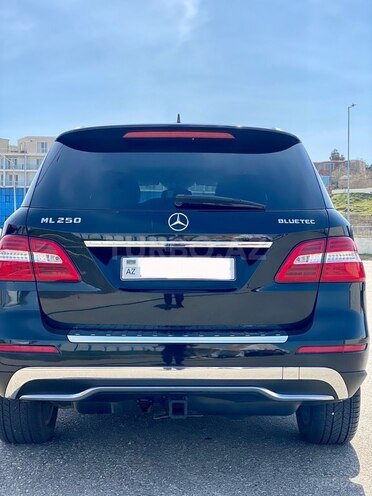 Mercedes ML 250 4MATIC 2015, 275,000 km - 2.1 l - Bakı