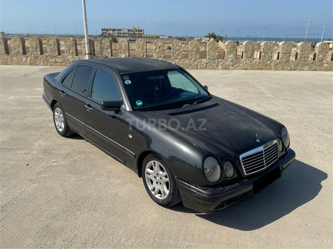 Mercedes E 240 1998, 245,000 km - 2.4 l - Bakı