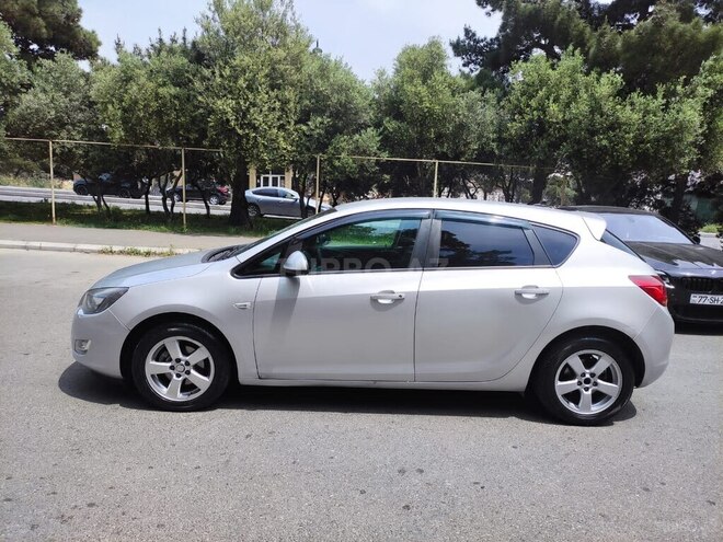 Opel Astra 2011, 270,000 km - 1.3 l - Bakı