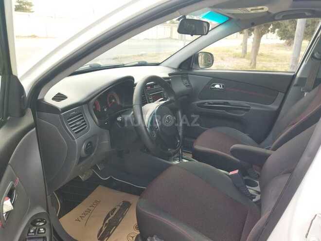 Kia Rio 2011, 180,000 km - 1.6 л - Sumqayıt