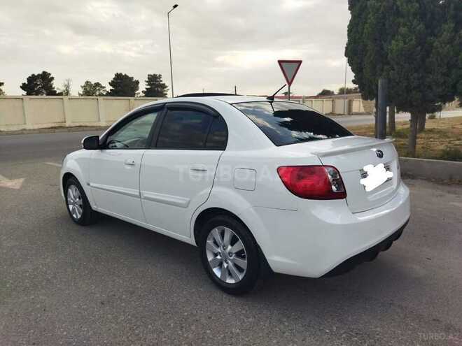 Kia Rio 2011, 180,000 km - 1.6 л - Sumqayıt