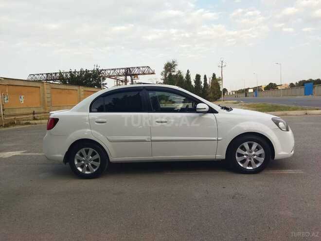 Kia Rio 2011, 180,000 km - 1.6 л - Sumqayıt