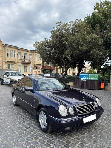 Mercedes E 230 1996, 423,000 km - 2.3 l - Bakı