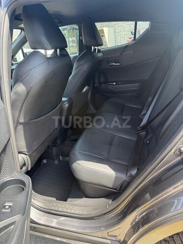 Toyota C-HR 2018, 136,900 km - 1.8 l - Bakı