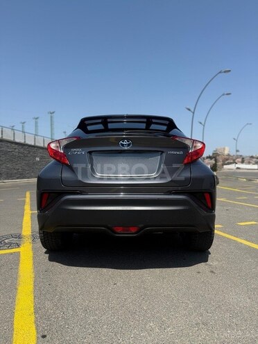 Toyota C-HR 2018, 136,900 km - 1.8 l - Bakı
