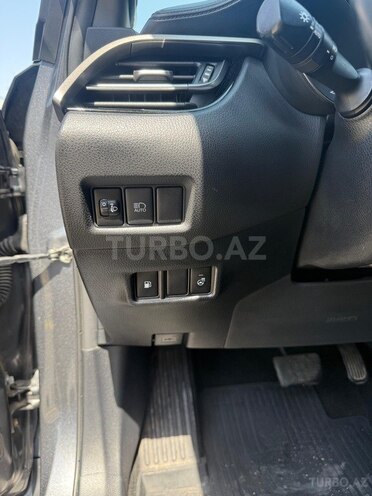 Toyota C-HR 2018, 136,900 km - 1.8 l - Bakı