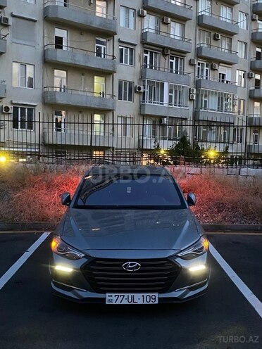 Hyundai Elantra 2018, 65,500 km - 1.6 l - Bakı