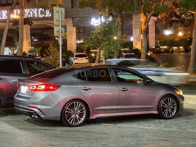 Hyundai Elantra 2018, 65,500 km - 1.6 l - Bakı