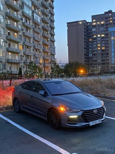 Hyundai Elantra 2018, 65,500 km - 1.6 l - Bakı