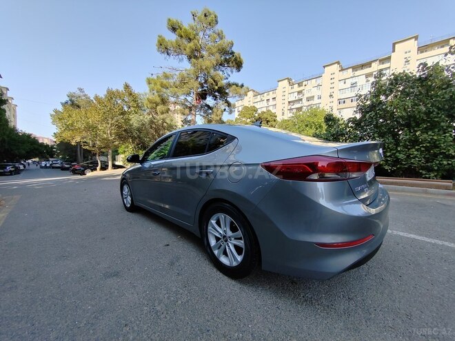 Hyundai Elantra 2016, 179,000 km - 2.0 l - Bakı